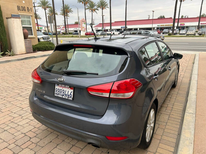 2016 Kia Forte5 EX