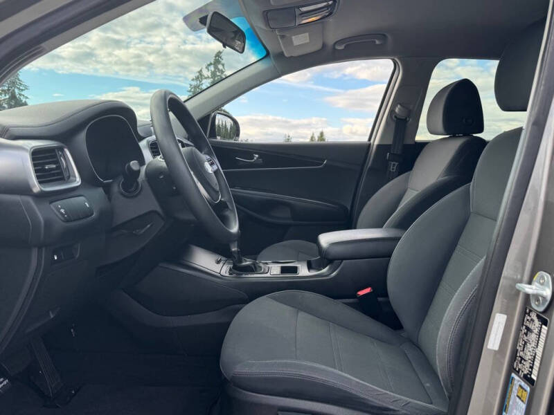 2019 Kia Sorento L