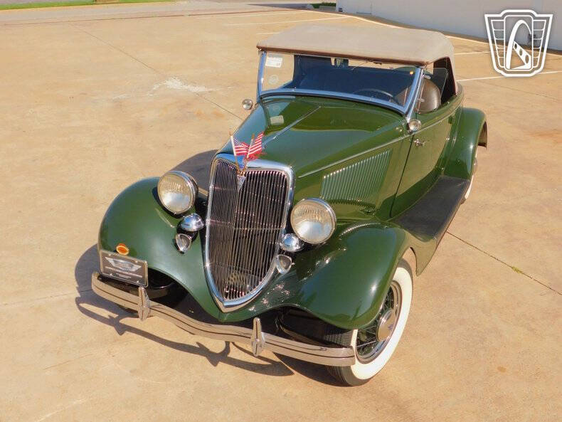 1934 Ford Roadster