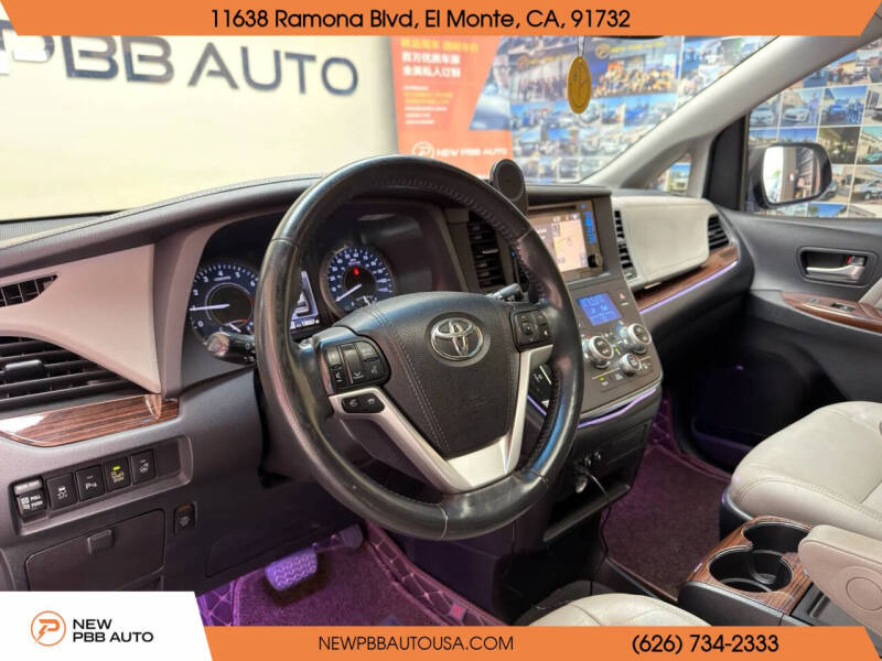 2015 Toyota Sienna