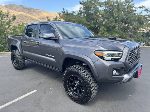 2022 Toyota Tacoma TRD Sport
