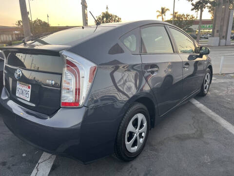 2015 Toyota Prius Two