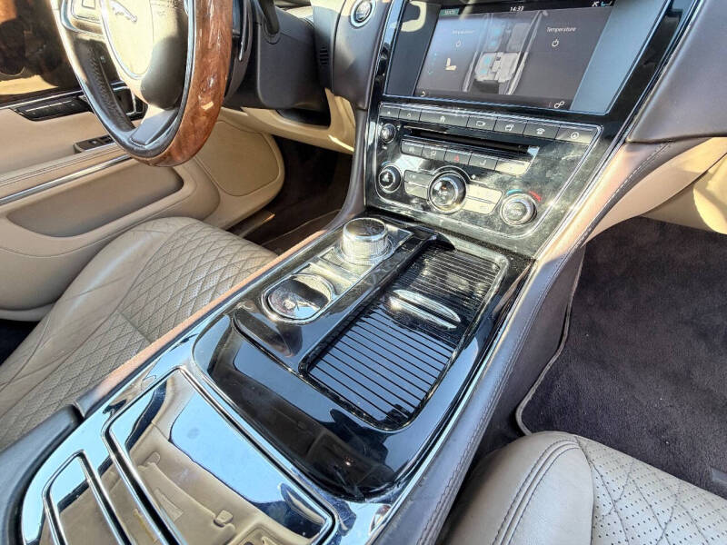 2017 Jaguar XJL Portfolio