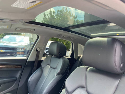 2018 Audi Q5 2.0T quattro Premium Plus