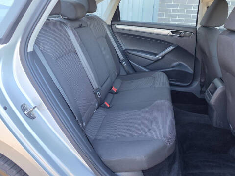 2016 Volkswagen Passat 1.8T S