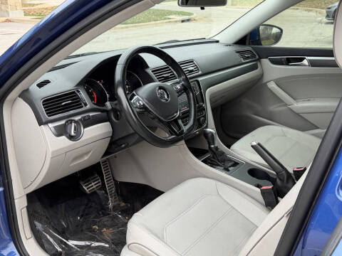 2017 Volkswagen Passat 1.8T R-Line