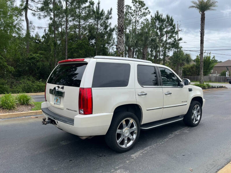 2010 Cadillac Escalade Luxury photo 6