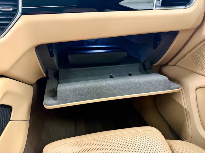 2016 Porsche Macan S