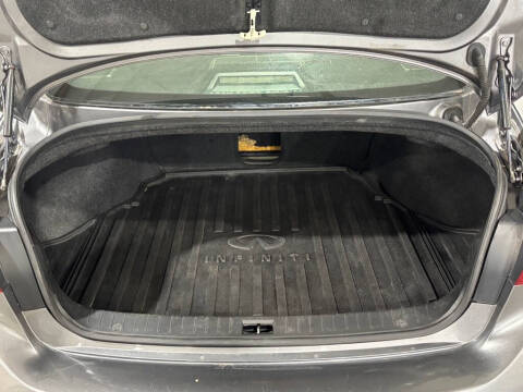 2015 Infiniti Q50