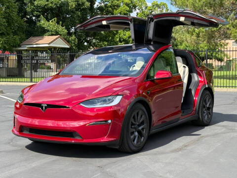 2023 Tesla Model X Standard Range