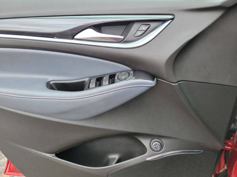 2024 Buick Enclave Essence