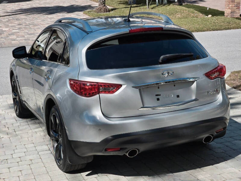 2011 Infiniti FX50