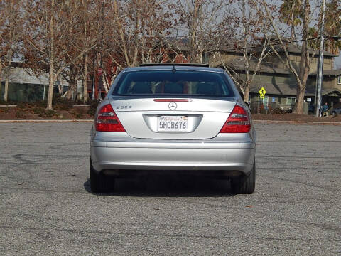 2004 Mercedes-Benz E-Class E 320
