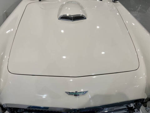 1957 Ford Thunderbird