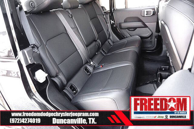 2025 Jeep Gladiator High Tide