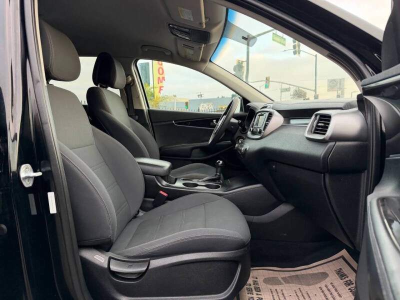 2016 Kia Sorento LX V6