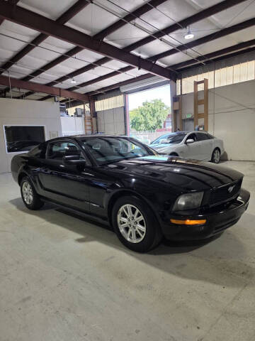 2007 Ford Mustang V6 Deluxe