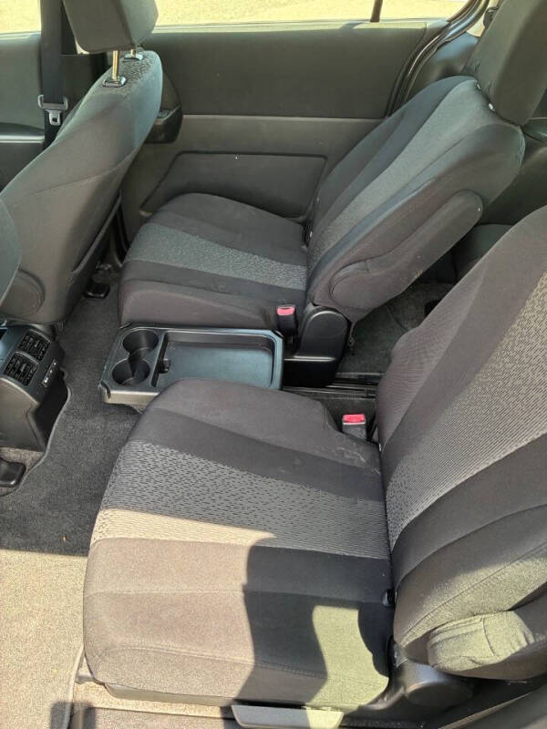 2012 Mazda MAZDA5 Touring