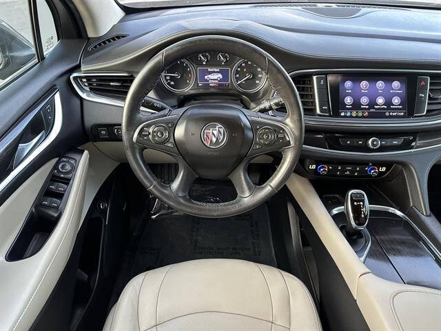 2020 Buick Enclave Essence