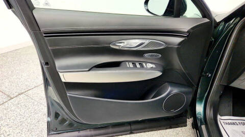 2023 Genesis GV70 2.5T Standard