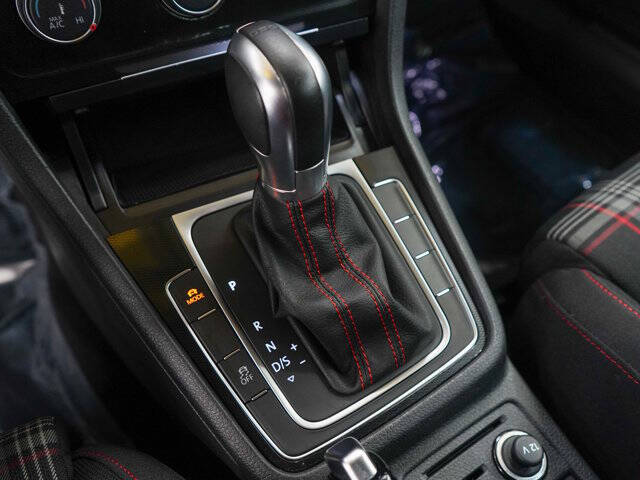 2017 Volkswagen Golf GTI S