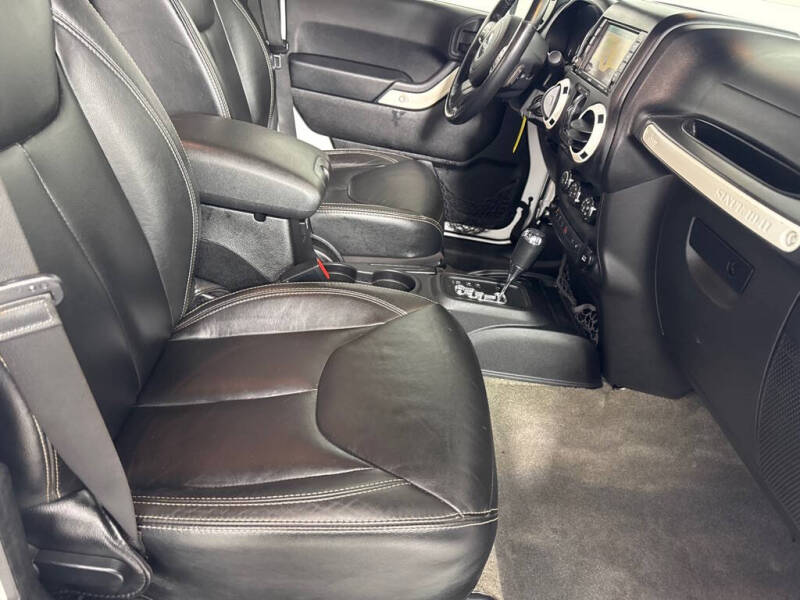 2014 Jeep Wrangler Unlimited Sahara