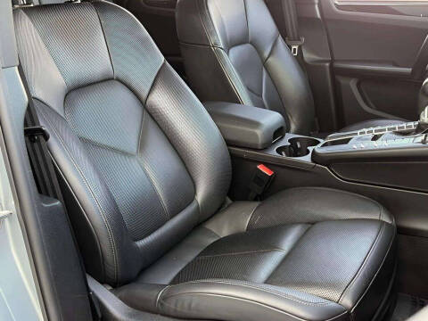 2020 Porsche Macan S