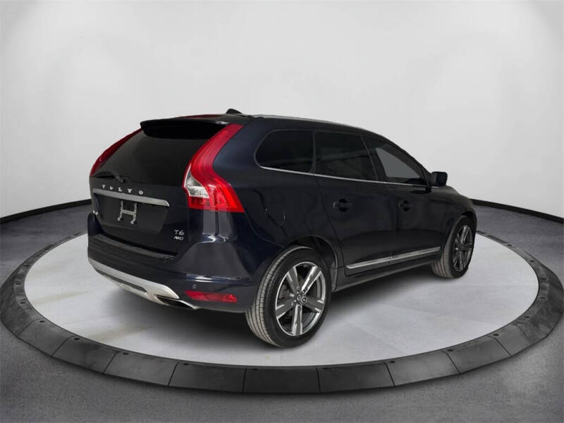 2017 Volvo XC60 T6 Dynamic