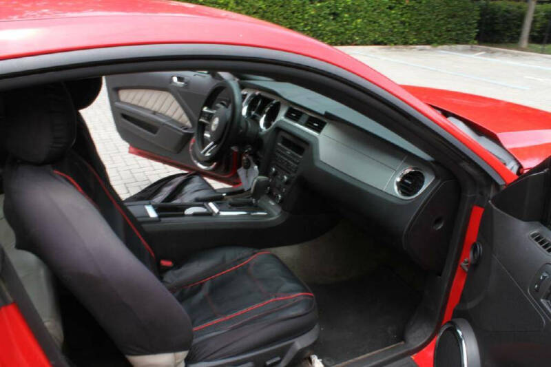 2014 Ford Mustang V6