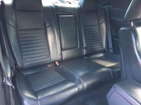 2012 Dodge Challenger SXT Plus