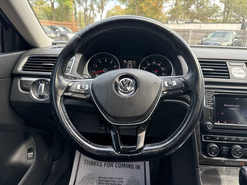 2017 Volkswagen Passat 1.8T SE