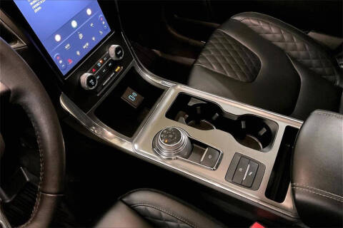 2024 Ford Edge Titanium