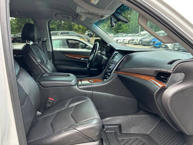 2019 Cadillac Escalade Standard