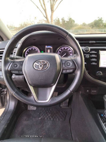 2018 Toyota Camry SE