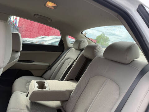 2017 Kia Optima LX