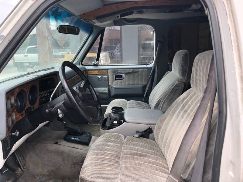 1989 Chevrolet Suburban V10