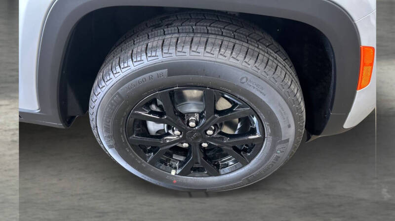 2026 Jeep Grand Cherokee Altitude