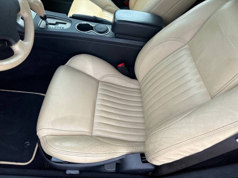 2004 Ford Thunderbird Deluxe