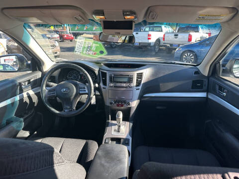 2012 Subaru Outback 2.5i Premium