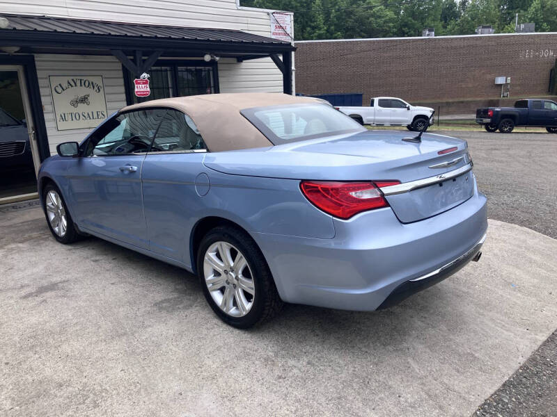 2012 Chrysler 200 Touring