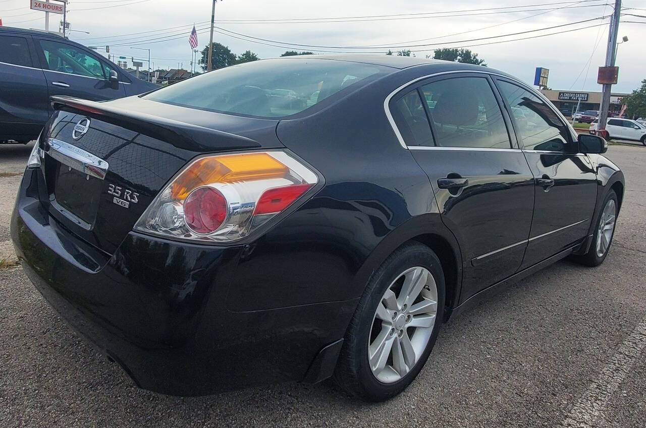 2012 Nissan Altima for sale at DURANGO AUTO CENTER LLC in Tulsa, OK