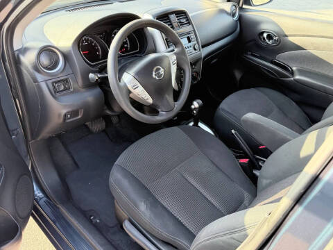 2015 Nissan Versa 1.6 S