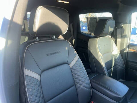 2023 GMC Canyon Denali