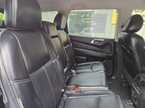 2020 Nissan Pathfinder SL