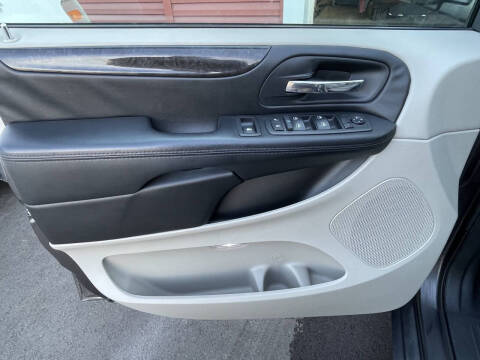 2016 Dodge Grand Caravan SE