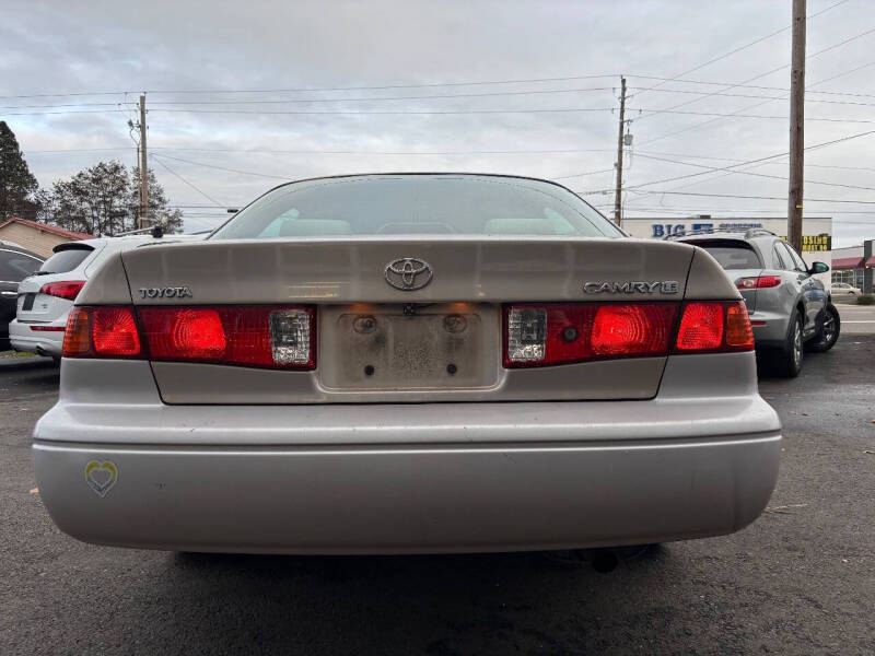 2001 Toyota Camry LE