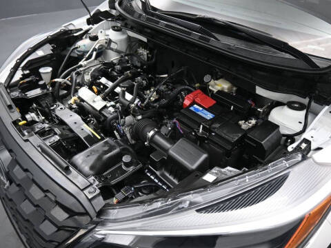 2022 Nissan Kicks SR