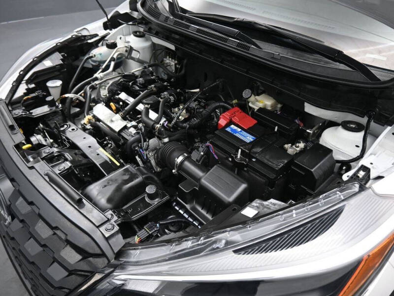 2022 Nissan Kicks SR