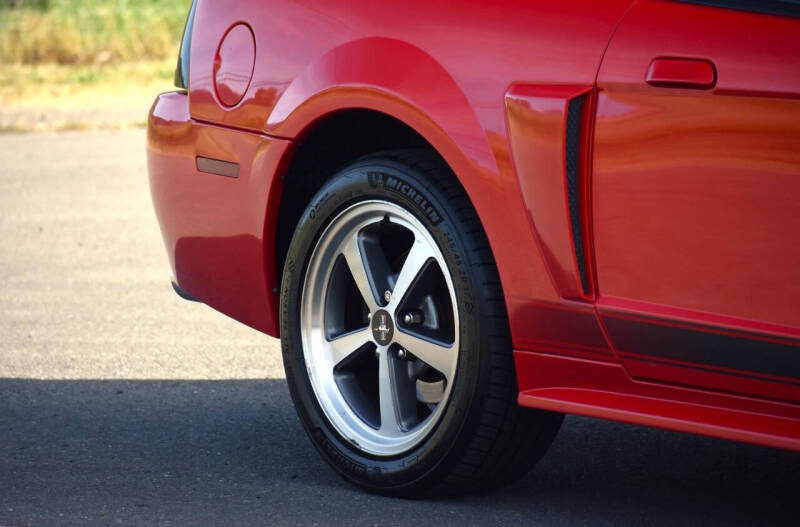 2003 Ford Mustang Mach 1 Premium