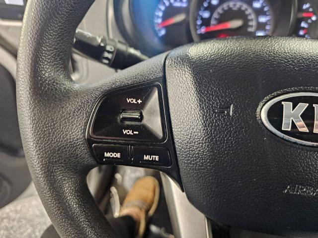 2015 Kia Rio 5-Door LX